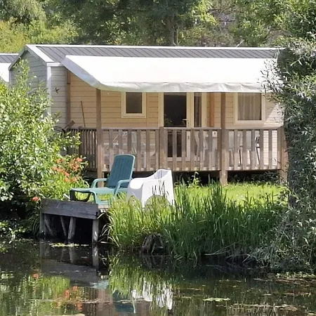 Camping Mobil-home 4 Pers Avec Terrasse - Api-1-52-1583 *